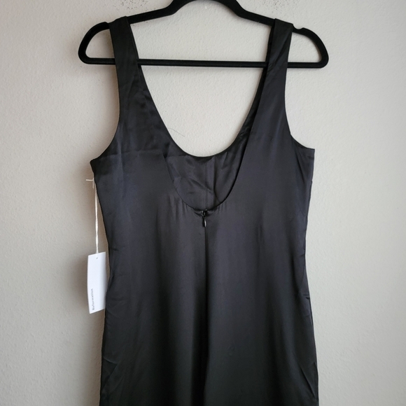 Reformation Brianna Silk Jumpsuit in Black size 2 NWT - Picture 8 of 9